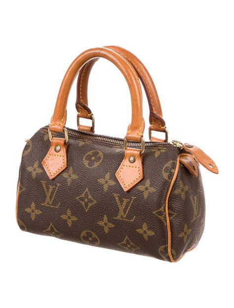 louis vuitton mini bag monogram.